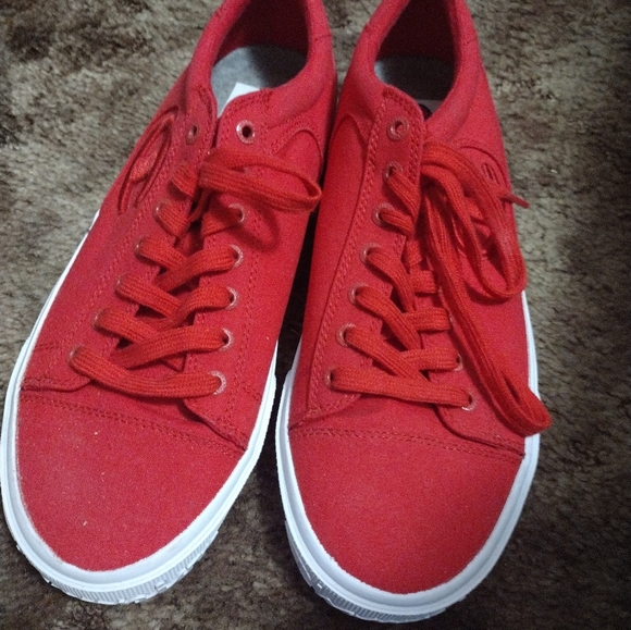 Champion Men Red Shoes size 11 - Picture 14 of 14